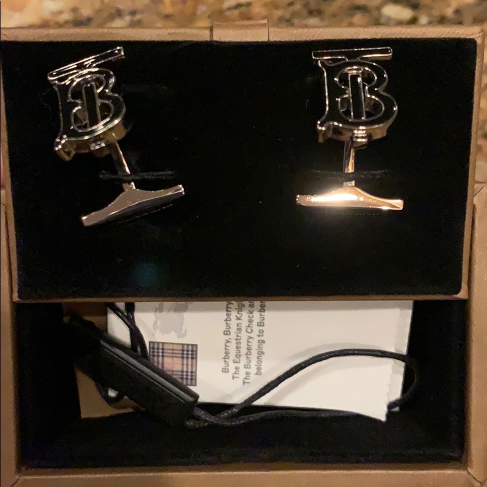 Burberry cuff links